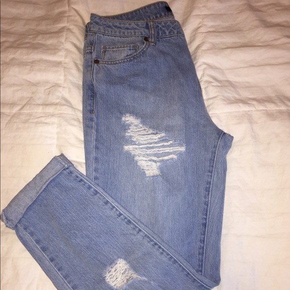 Forever 21 Ripped Jeans - Picture 1 of 3